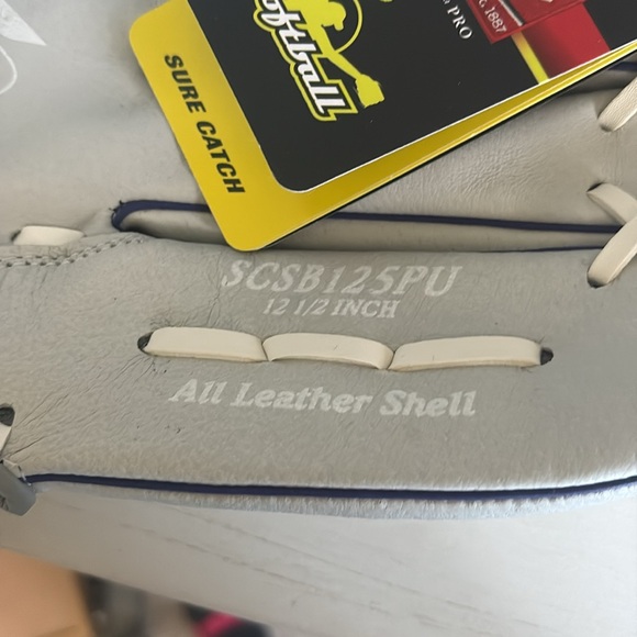 Rawlings Grey Softball glove, never used - Picture 5 of 5